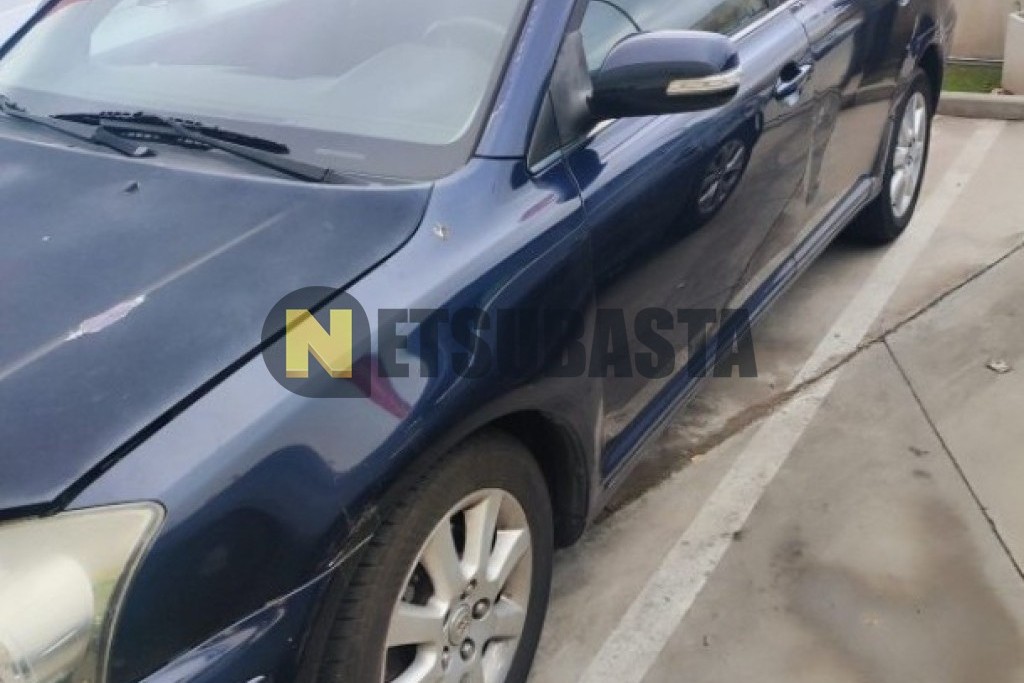 Toyota Avensis Sedán 2.2 D-4D 2007