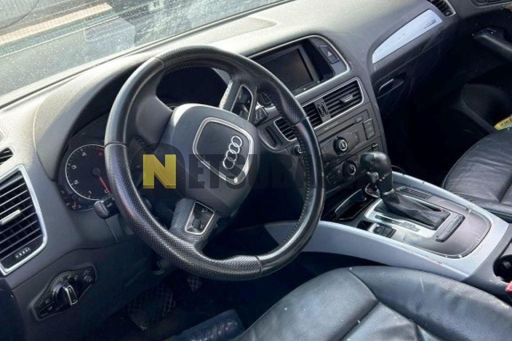 Audi Q5 2.0 TDI quattro S tronic 7 vel. DPF 2009