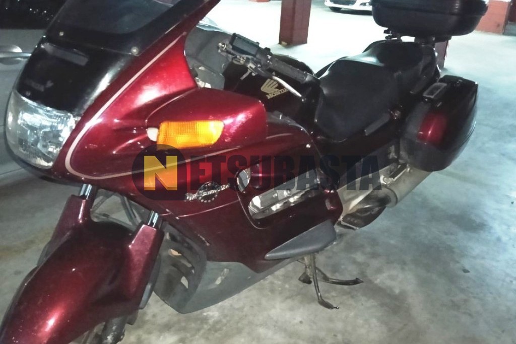 Honda Pan-European ST 1100 1998