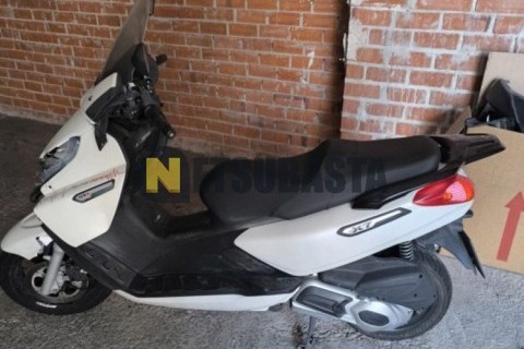 Yamaha XMAX 250 2011