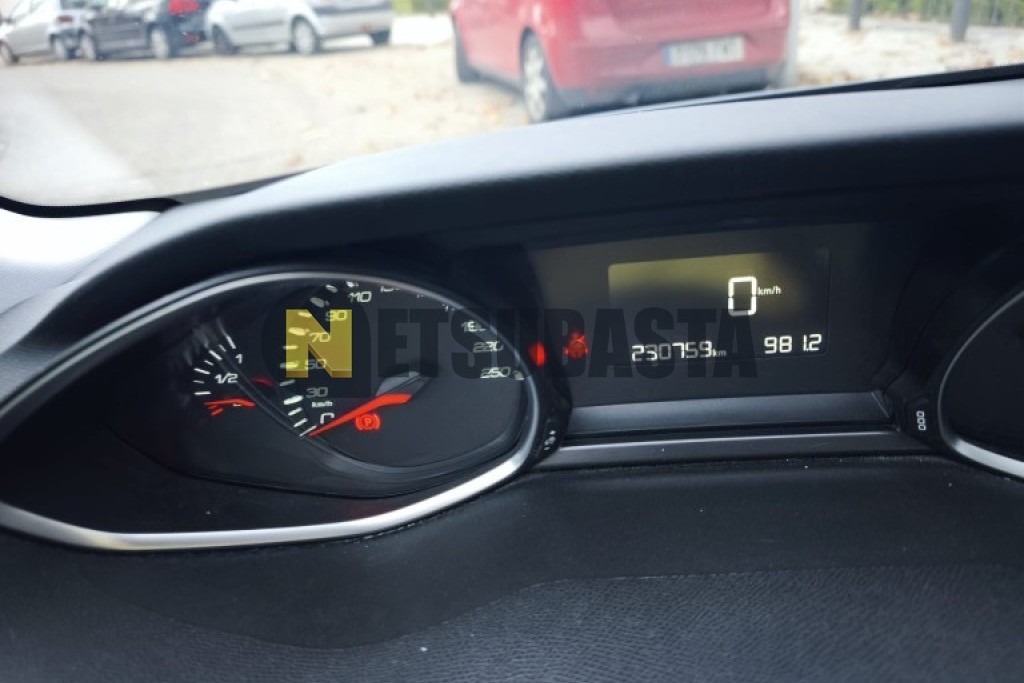 Peugeot 308 SW 1.2 PureTech 2015