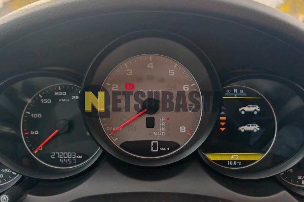 Porsche Cayenne S Hybrid 2011