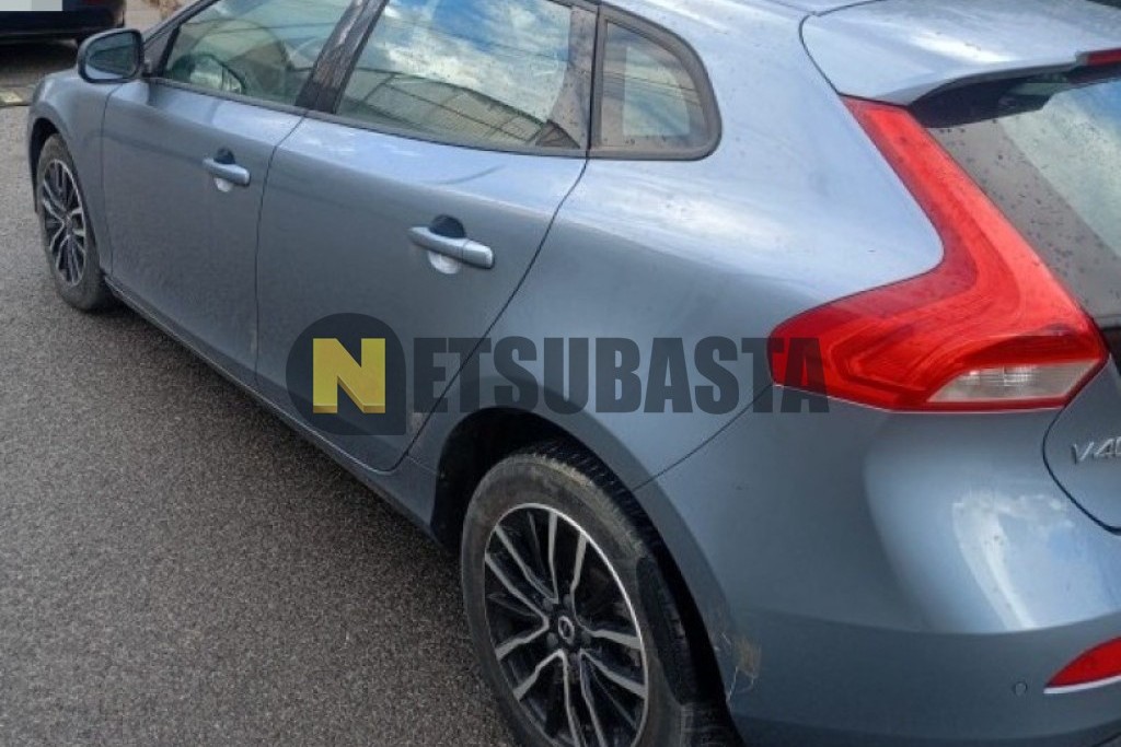 Volvo V40 T2 2019
