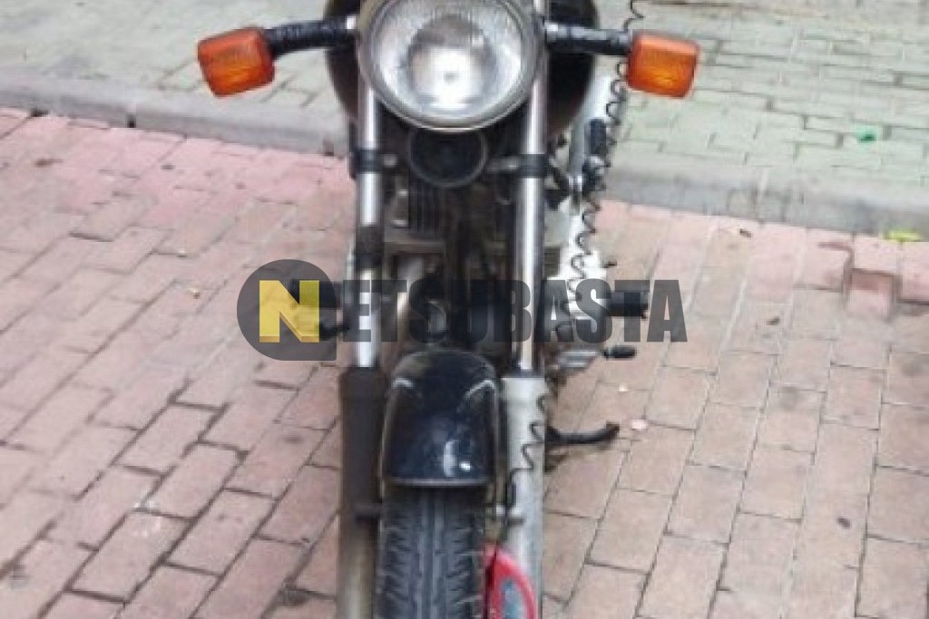 Honda CB 250 TWO FIFTY 2002