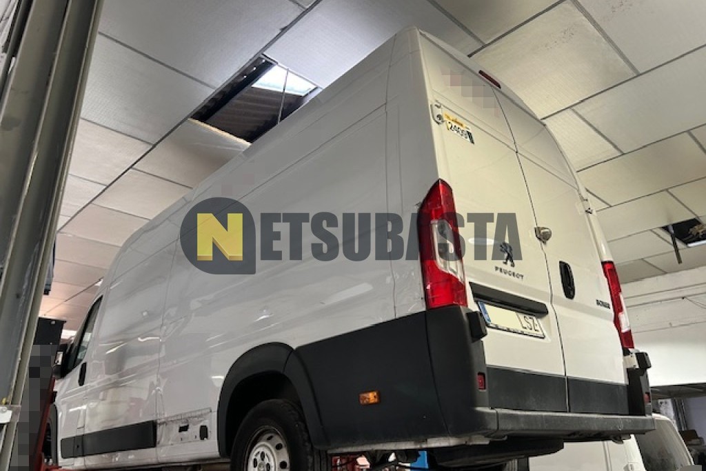 Peugeot Boxer L4 H3 2.2 BlueHDi 2021