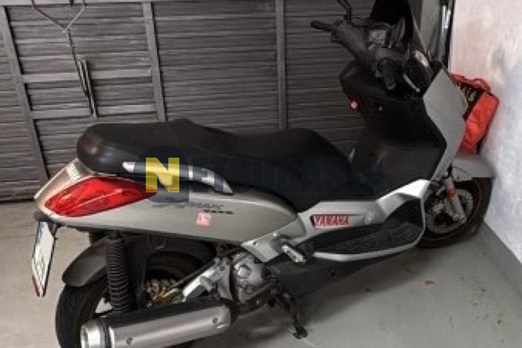 Yamaha XMAX 250 2006