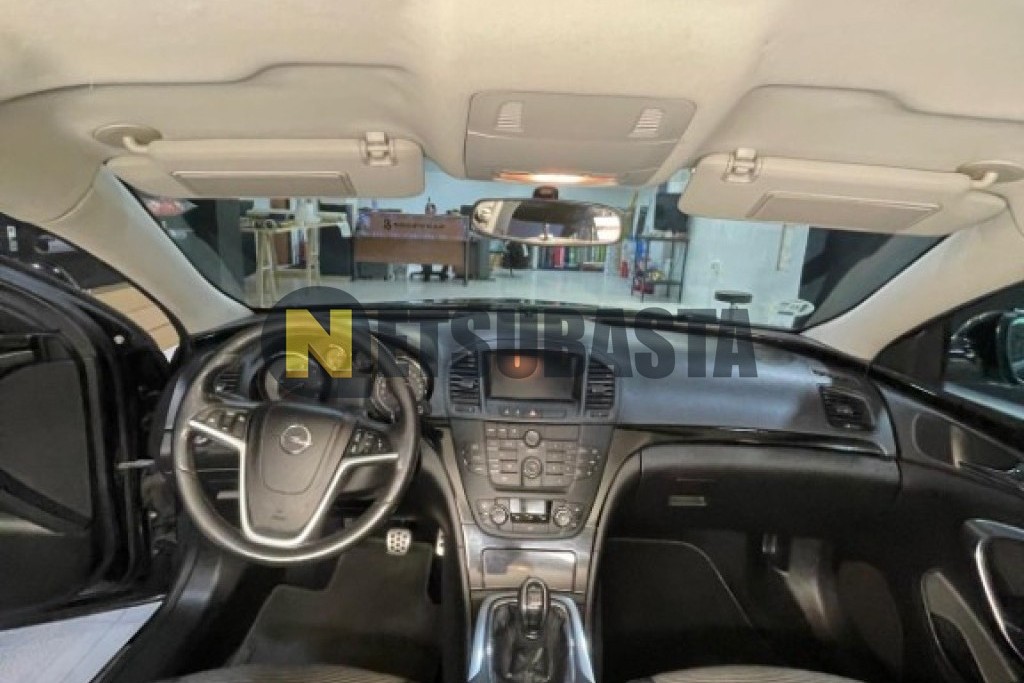 Opel Insignia Sports Tourer 2.0 CDTI 2011
