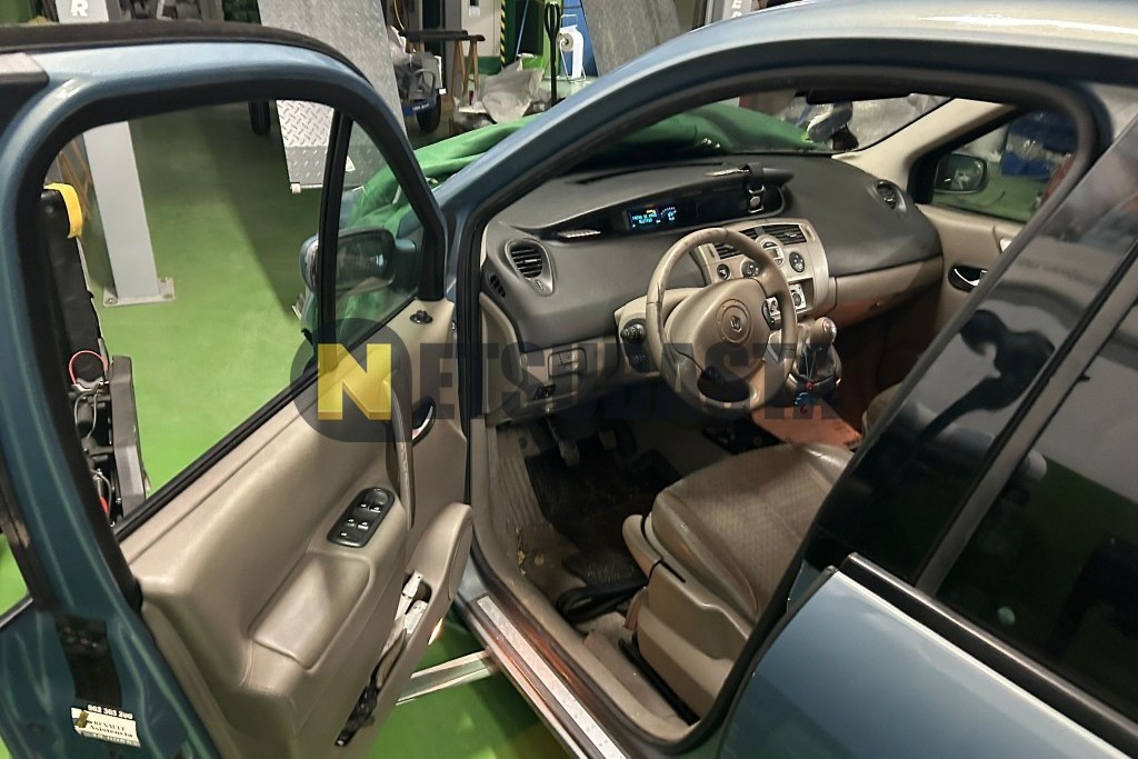 Renault Grand Scenic 2.0 16V 2005