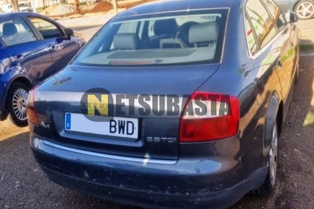 Audi A4 2.5 TDI multitronic 6 vel. 2002