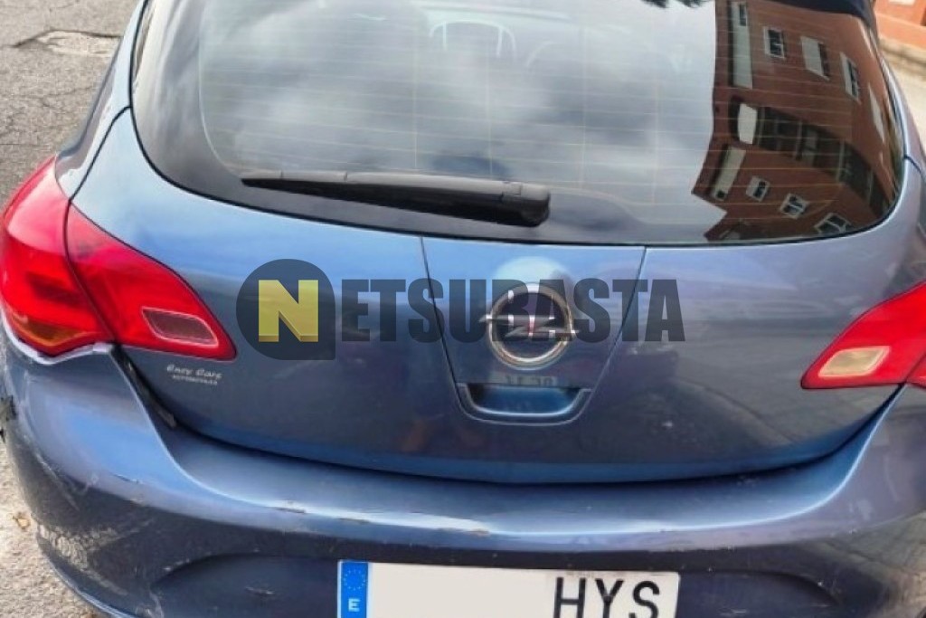 Opel Astra 1.6 CDTi 2014