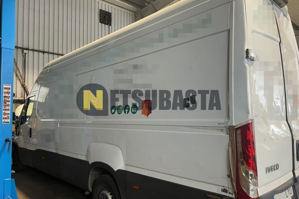 Iveco Daily 2.3 TD 35S16 2022