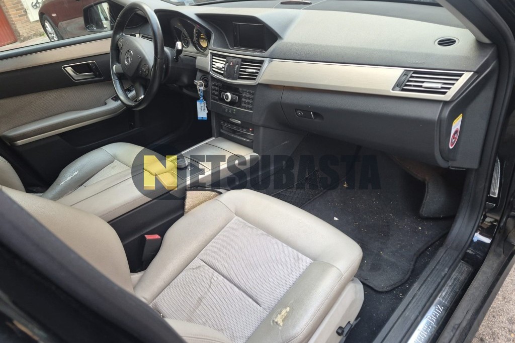 Mercedes-Benz E 220 CDI BlueEFFICIENCY Aut. 2012