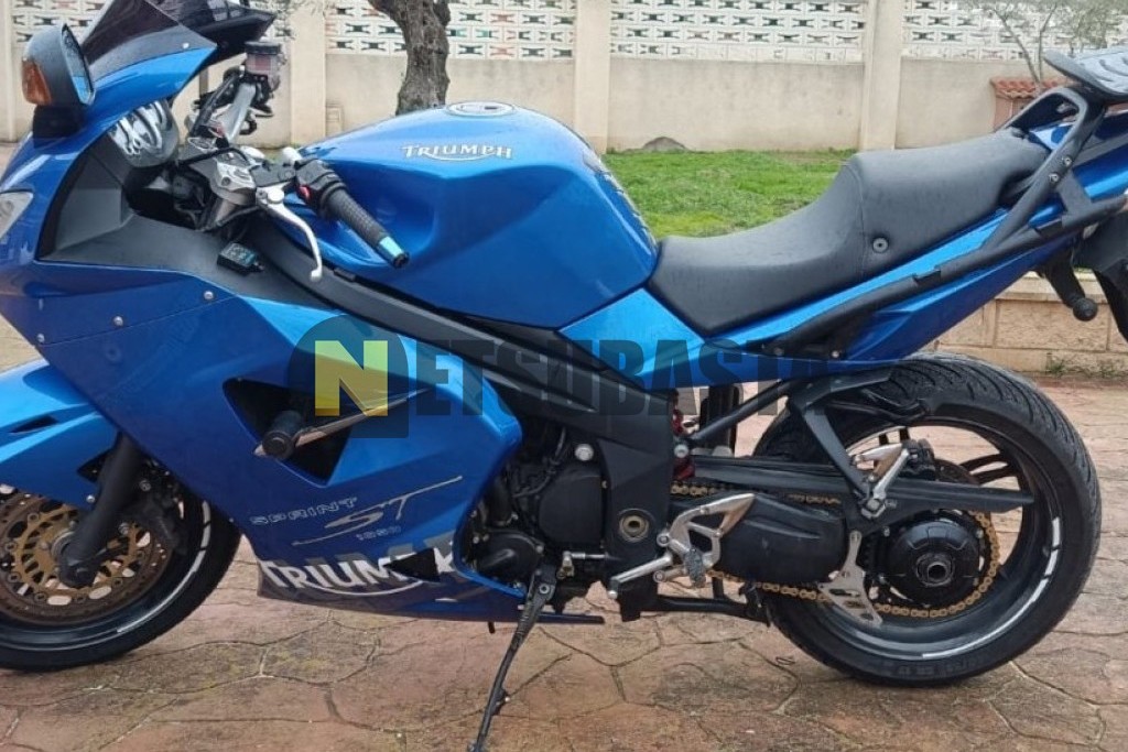 Triumph SPRINT ST 1050 2005