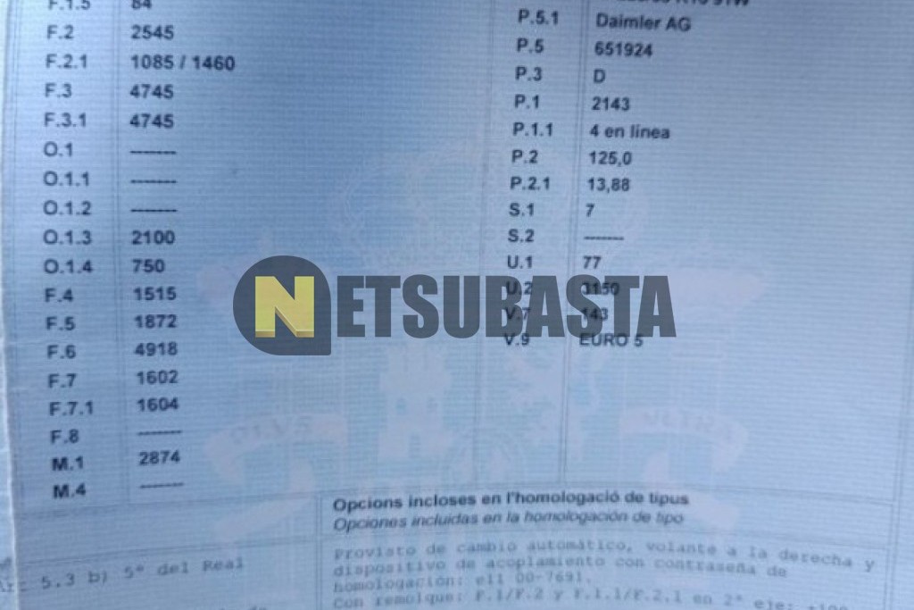 Mercedes-Benz E 220 CDI BlueEFFICIENCY Estate Aut. 2012