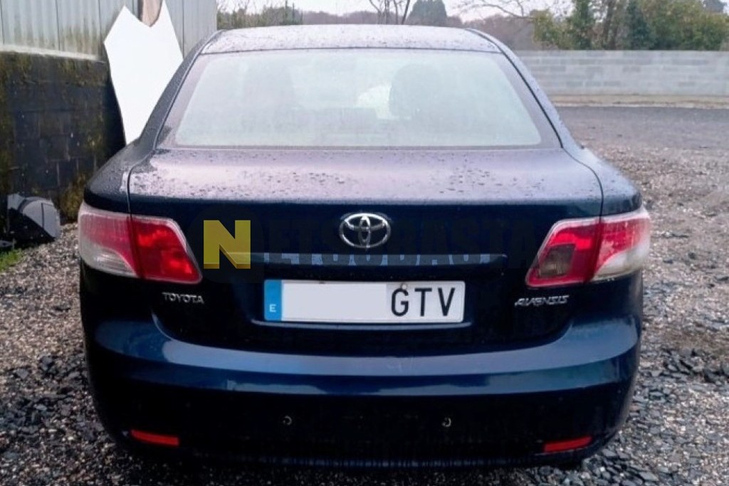 Toyota Avensis Sedán 2.0 D-4D 2010