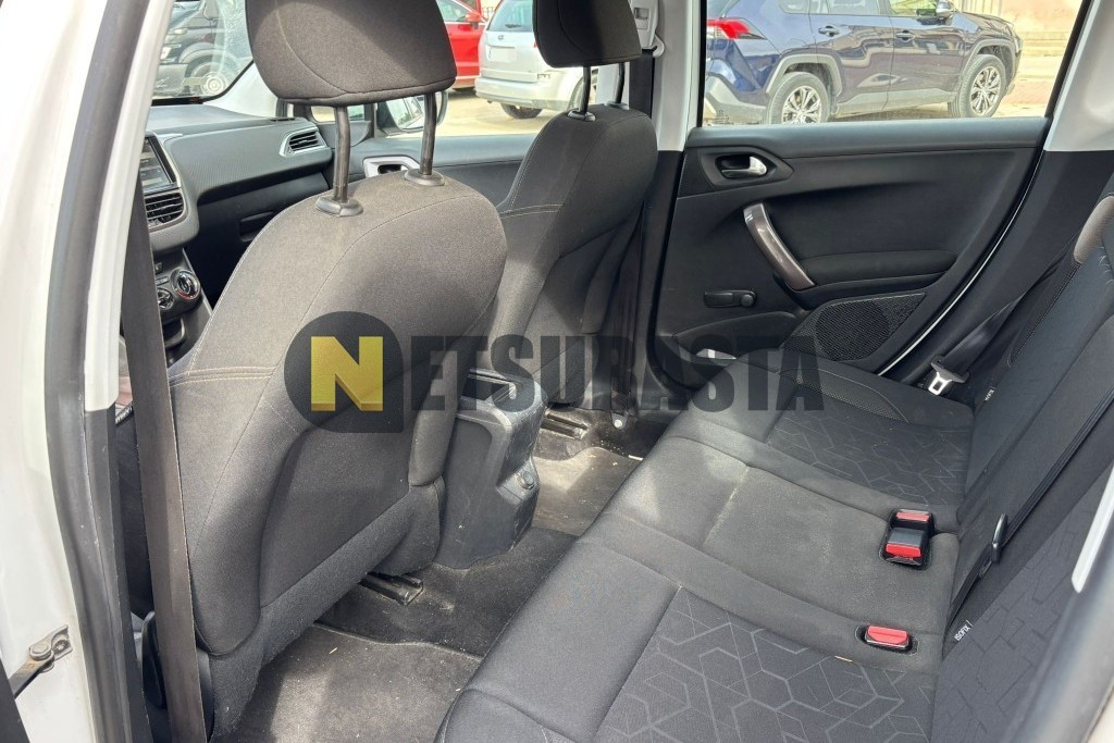 Peugeot 2008 1.2 VTi 2014