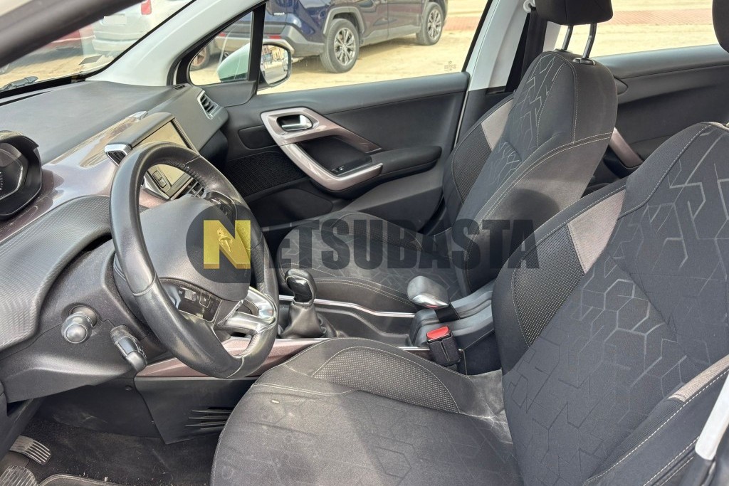 Peugeot 2008 1.2 VTi 2014