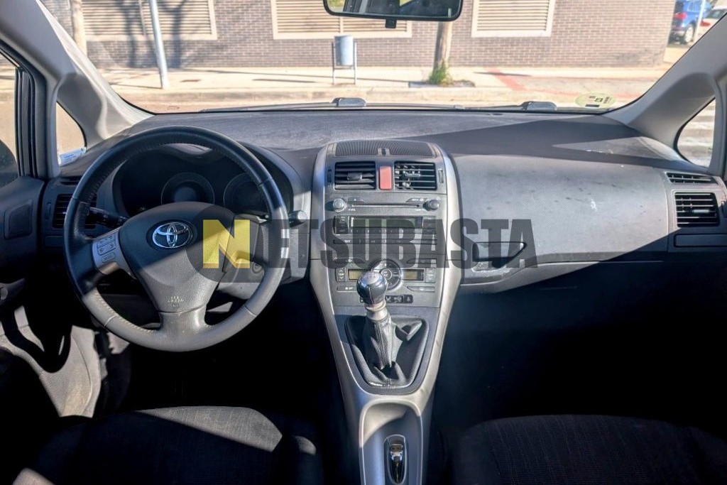 Toyota Auris 2.0 D-4D 2008