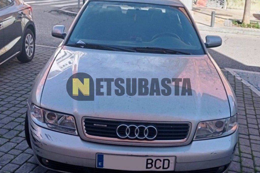 Audi A4 2.5 TDI quattro 2000