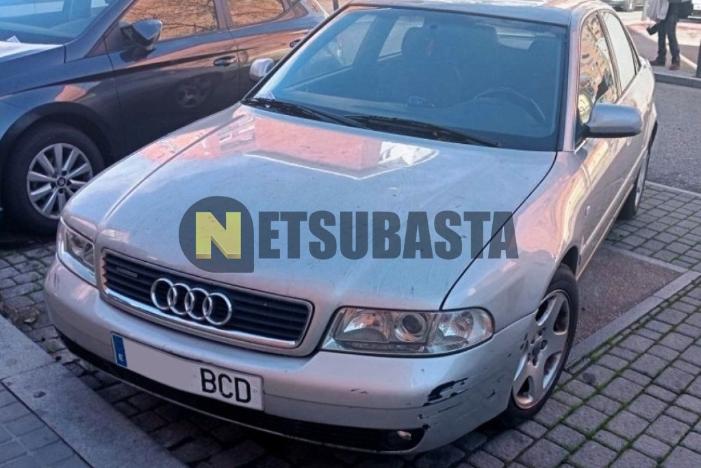 Audi A4 2.5 TDI quattro 2000