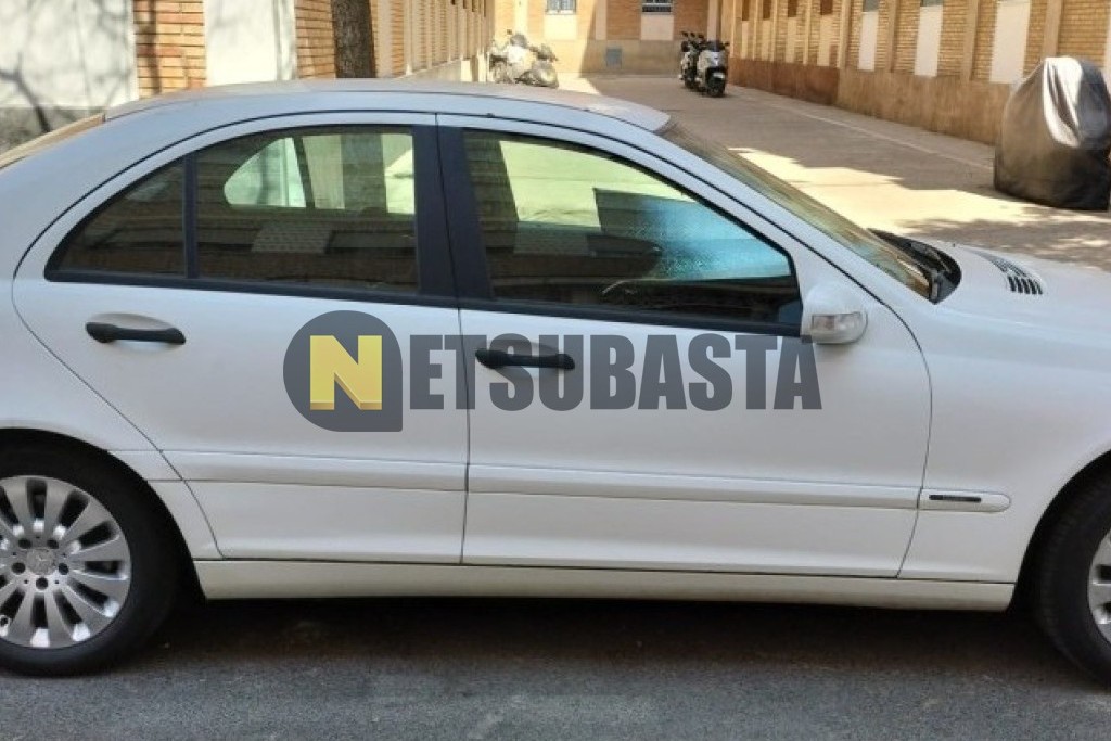 Mercedes-Benz C 240 2001