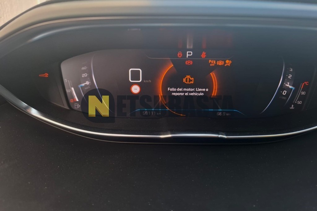 Peugeot 3008 1.5 BlueHDi EAT8 2021