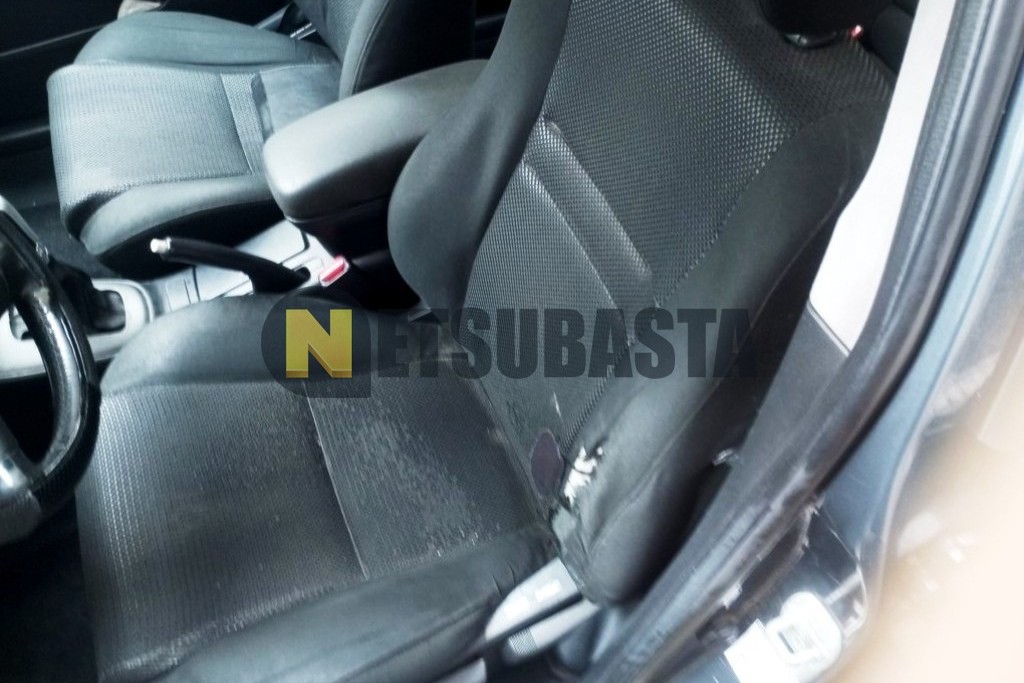 Toyota Avensis Sedan 2.0 D-4D 2005