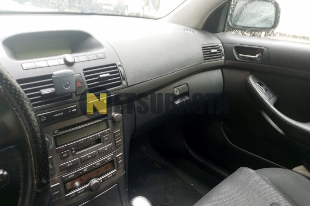 Toyota Avensis Sedan 2.0 D-4D 2005