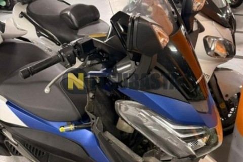 Yamaha YP Majesty 400 2005