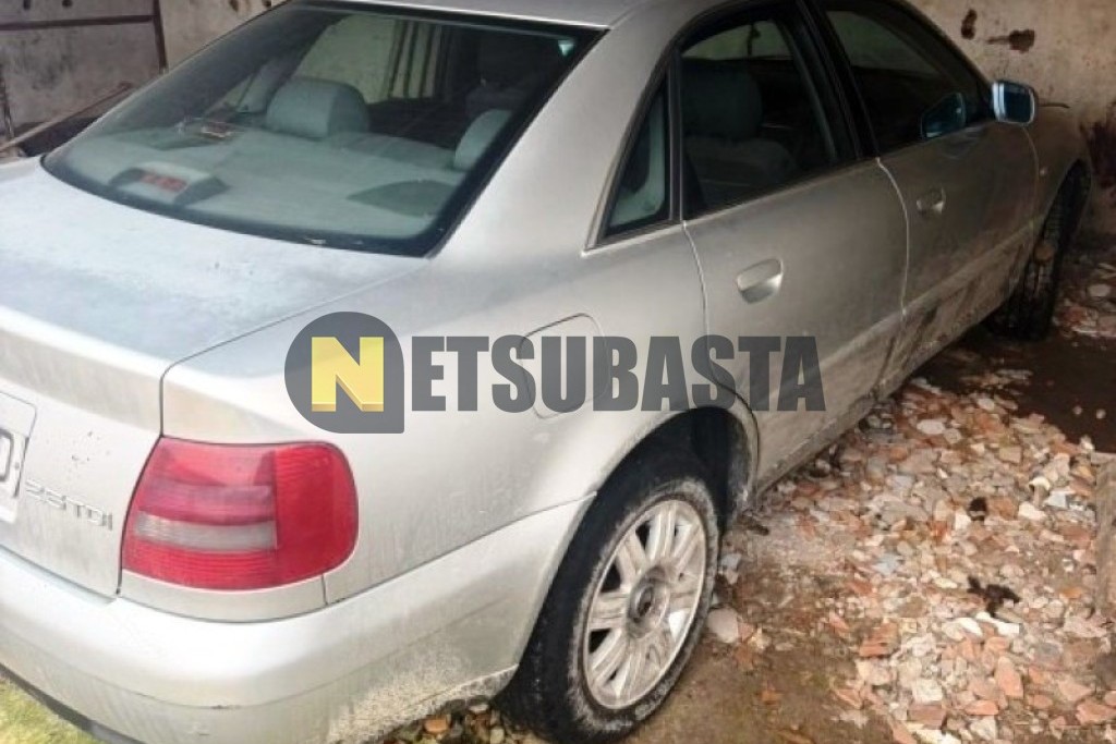 Audi A4 2.5 TDI 2000