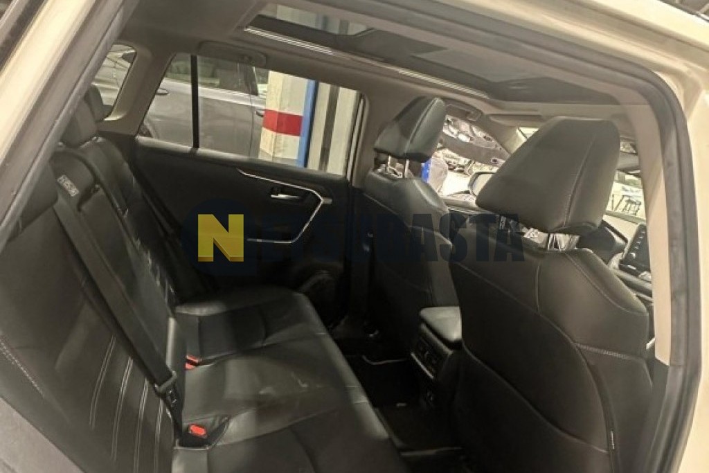 Toyota RAV4 Hybrid 220H 2019