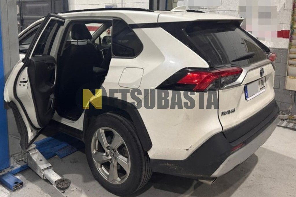 Toyota RAV4 Hybrid 220H 2019