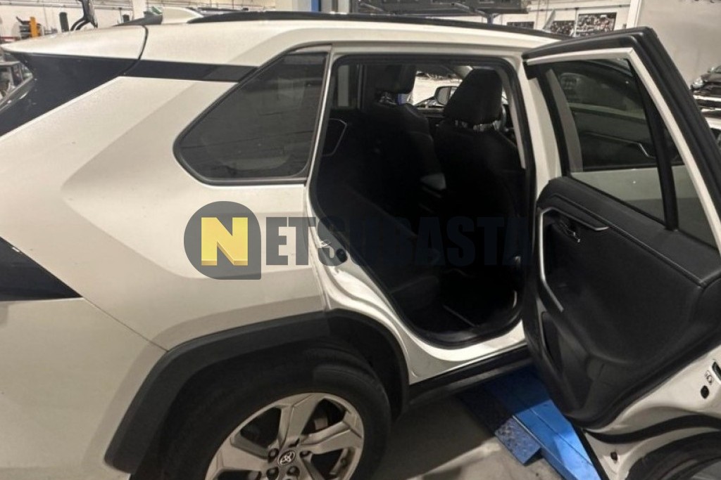 Toyota RAV4 Hybrid 220H 2019