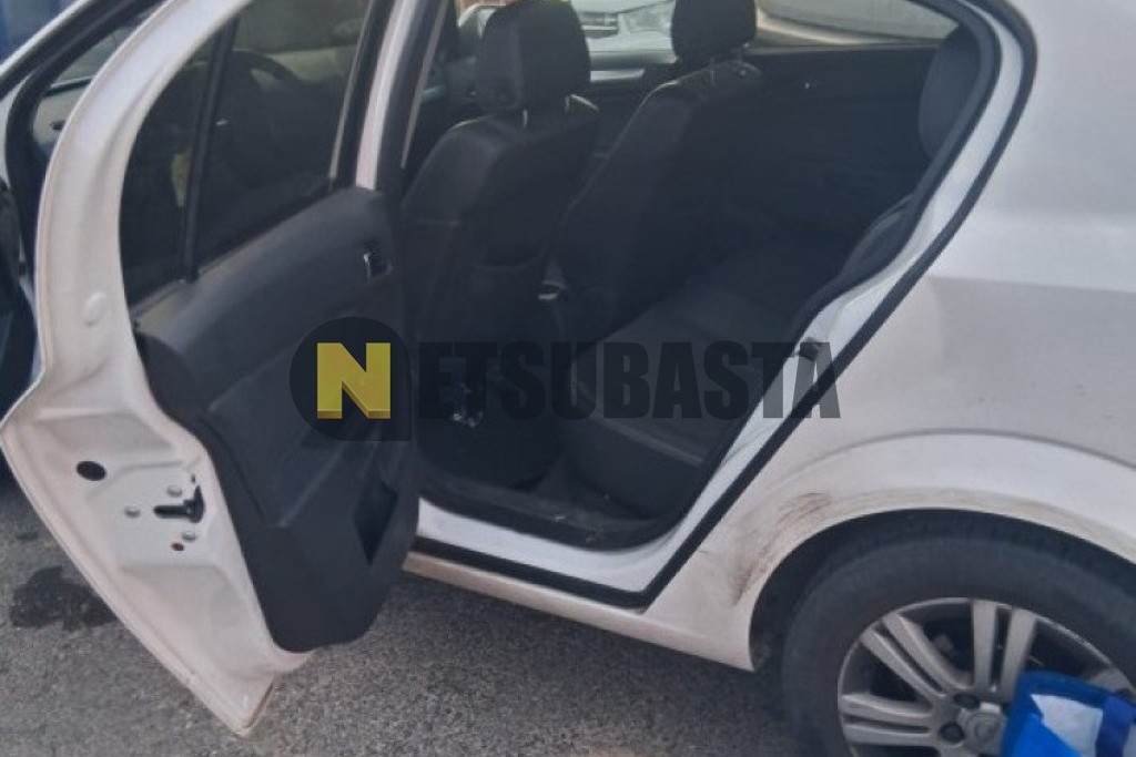 Opel Astra 1.7 CDTi 2011