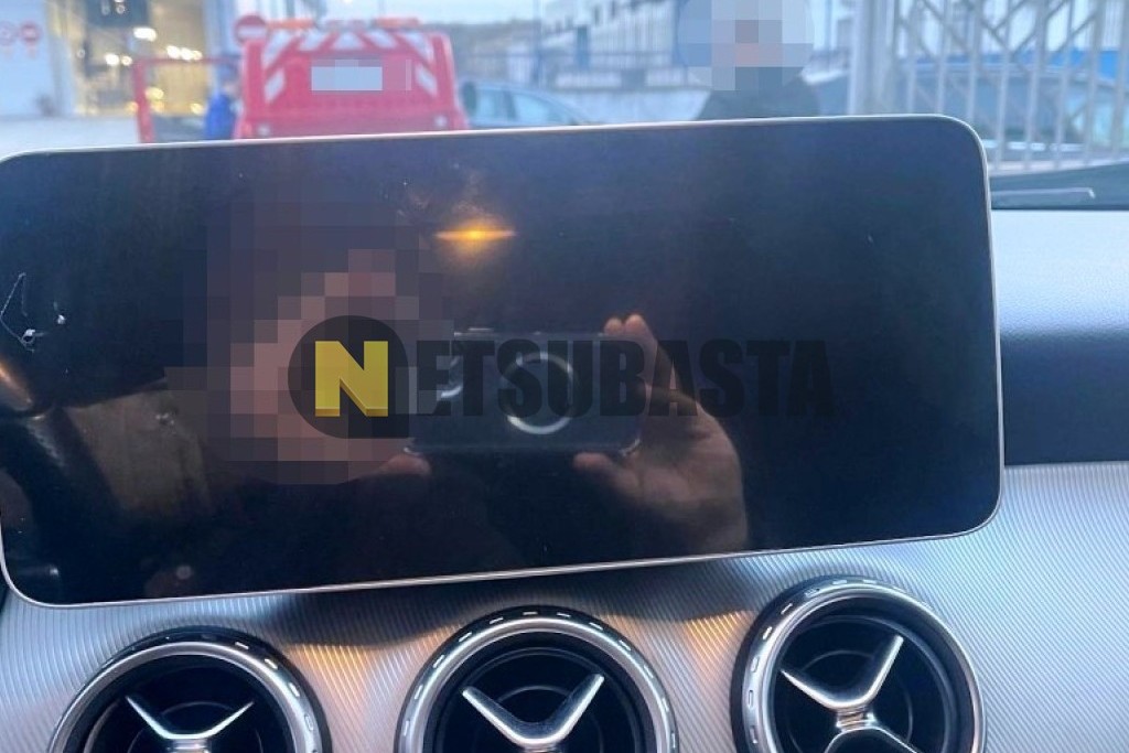 Mercedes-Benz GLA 220 CDI 7G-DCT 2014