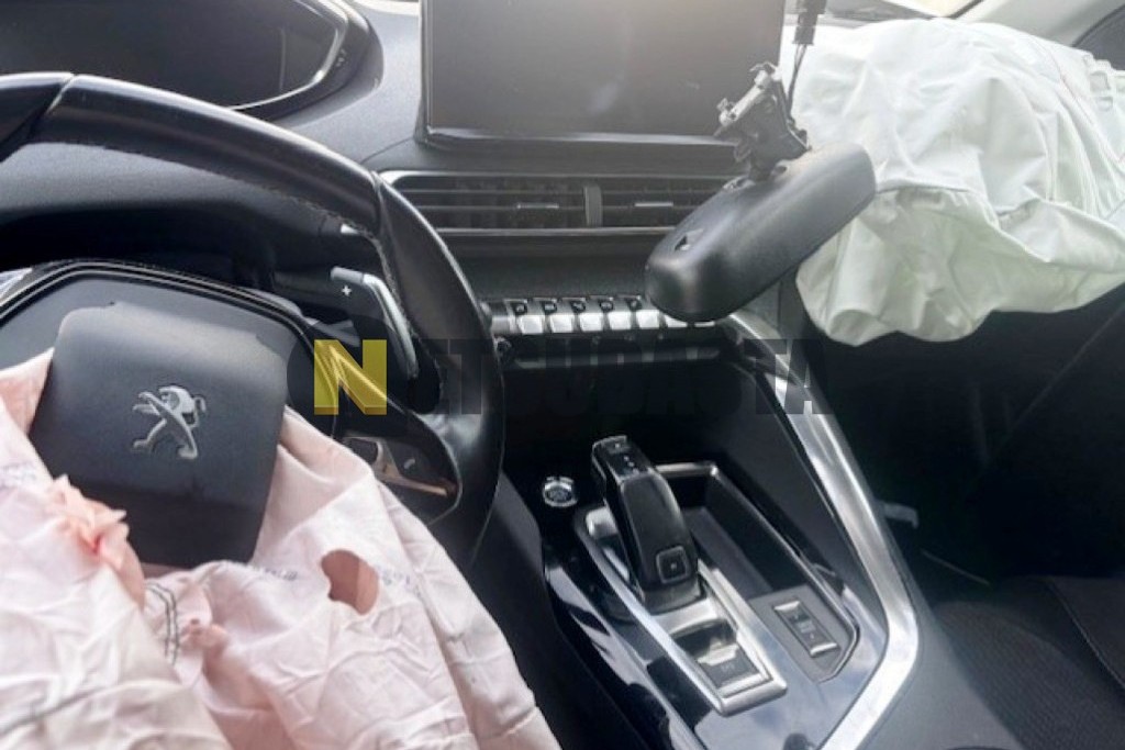 Peugeot 3008 1.5 BlueHDi EAT8 2021