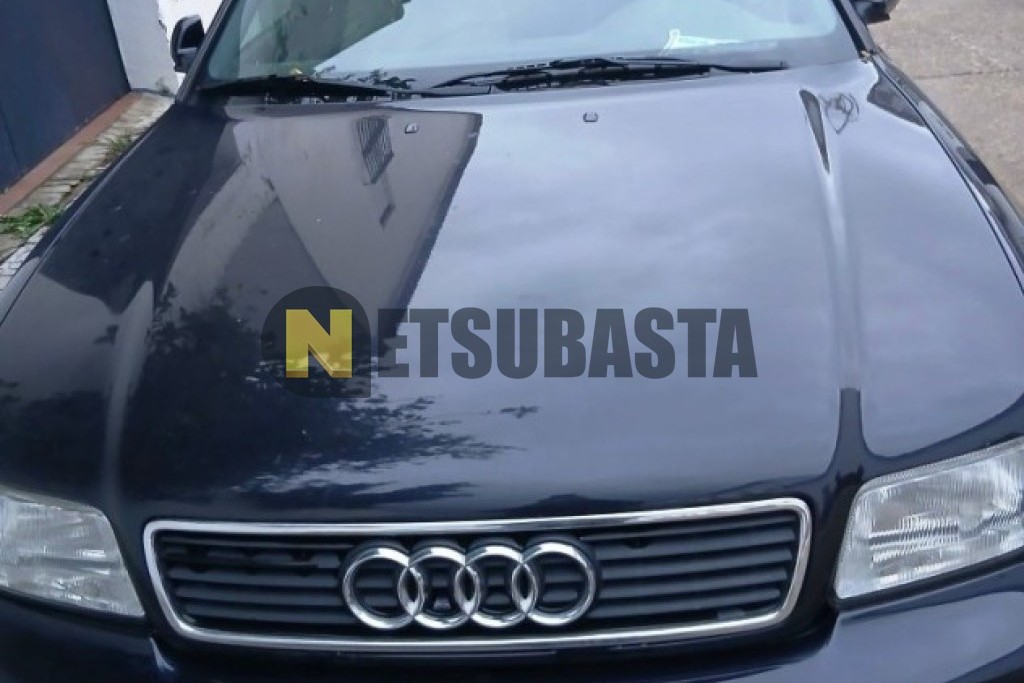 Audi A4 1.8 T tiptronic 5 vel. 1999