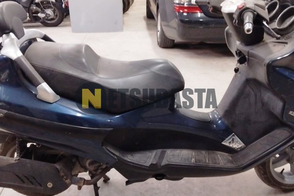 Piaggio X EVO 125 2007