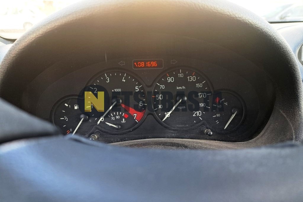 Peugeot 206 Coupé Cabrio 1.6 2001