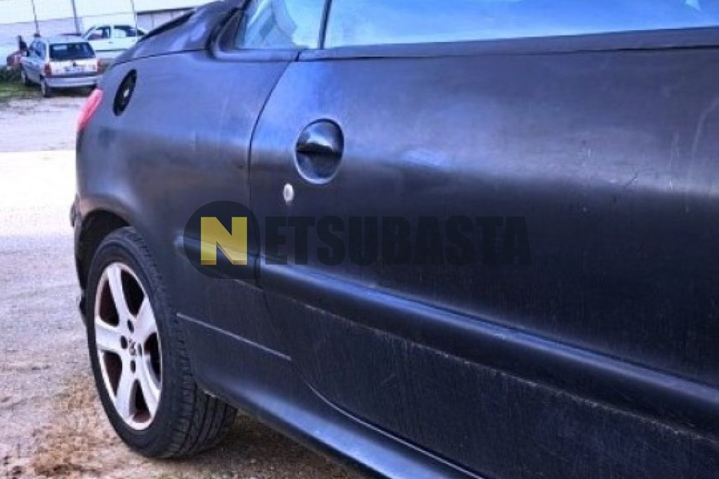 Peugeot 206 Coupé Cabrio 1.6 2001