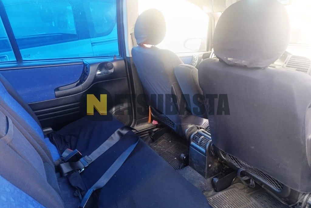 Opel Zafira 2.2 DTi 16V 2002