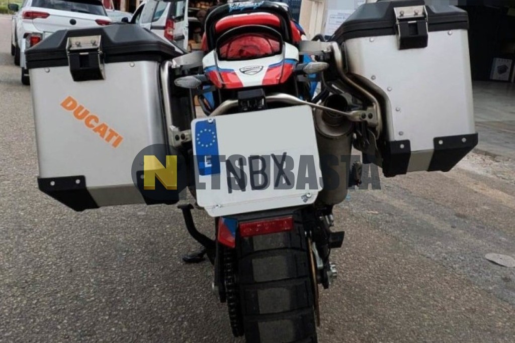 Ducati DesertX Discovery 2025