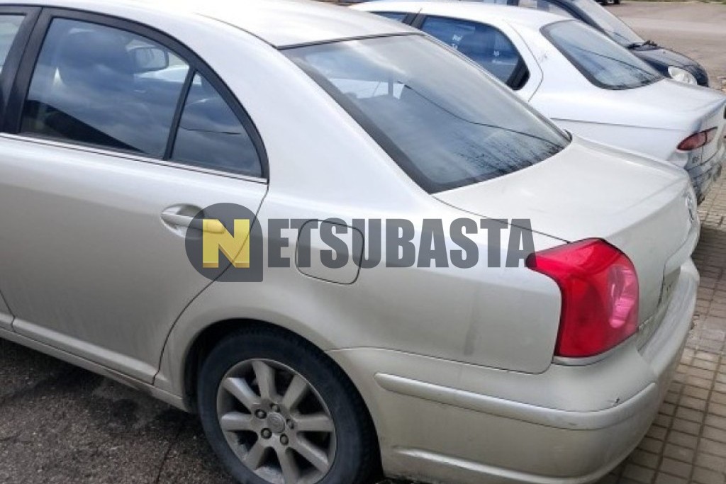 Toyota Avensis Sedán 2.2 D-4D 2006