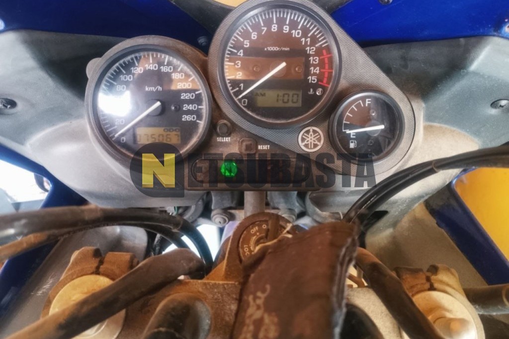 Yamaha FZS 600 Fazer 2002