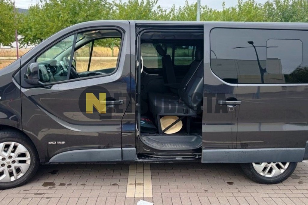 Renault Trafic Passenger 9 dCi 145 Twin Turbo 2015