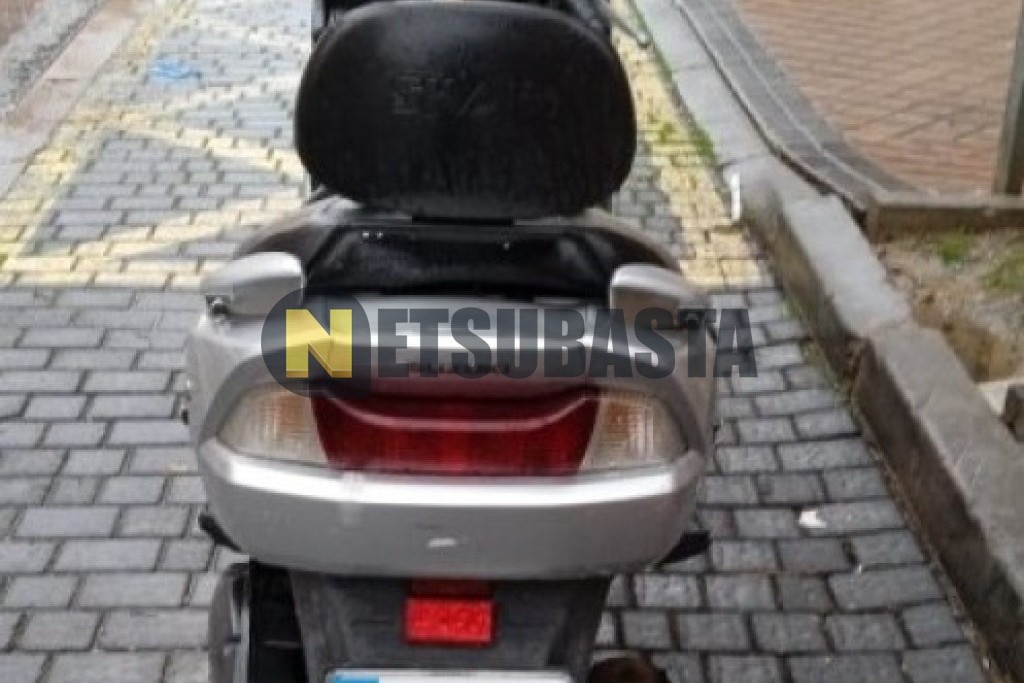 Suzuki BURGMAN 125 2005