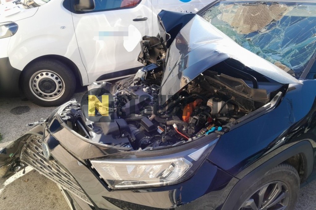 Toyota RAV4 Hybrid 220H 4x4 2024