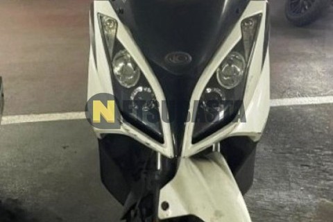 Yamaha YP Majesty 400 2005