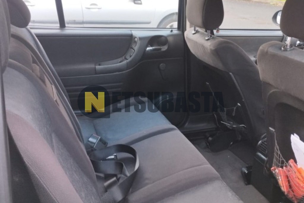 Opel Zafira 2.0 DTi 16V 2002