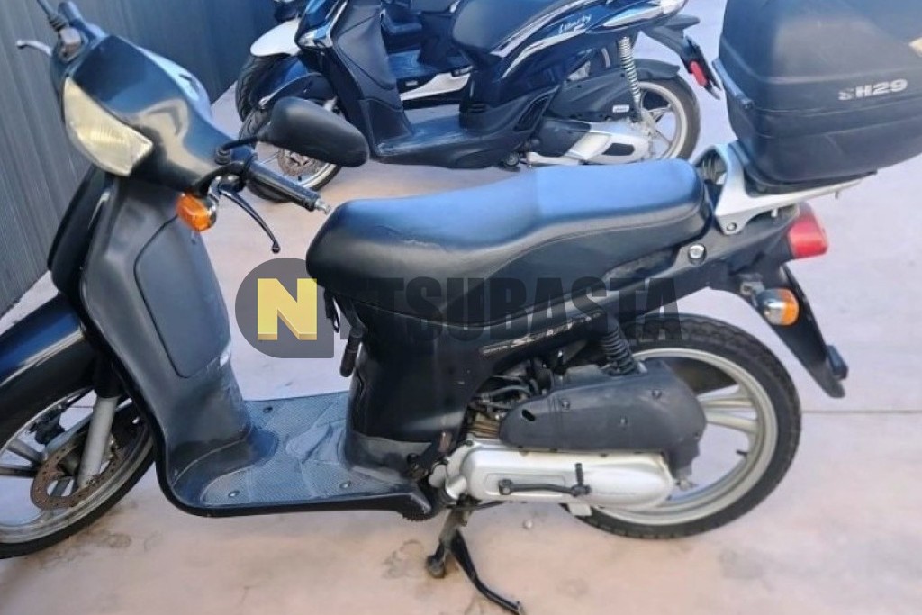 Honda SCOOPY 100 2003